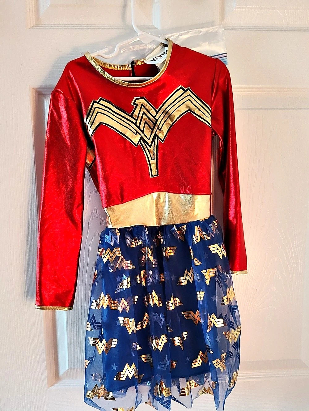 DC Comics Wonder Woman 2 Piece Set Girls Size Medium (8-10) Dress Set NWT